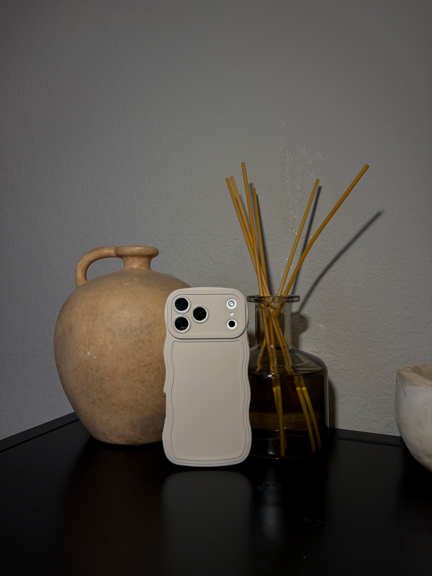 The Everyday Wavy Case